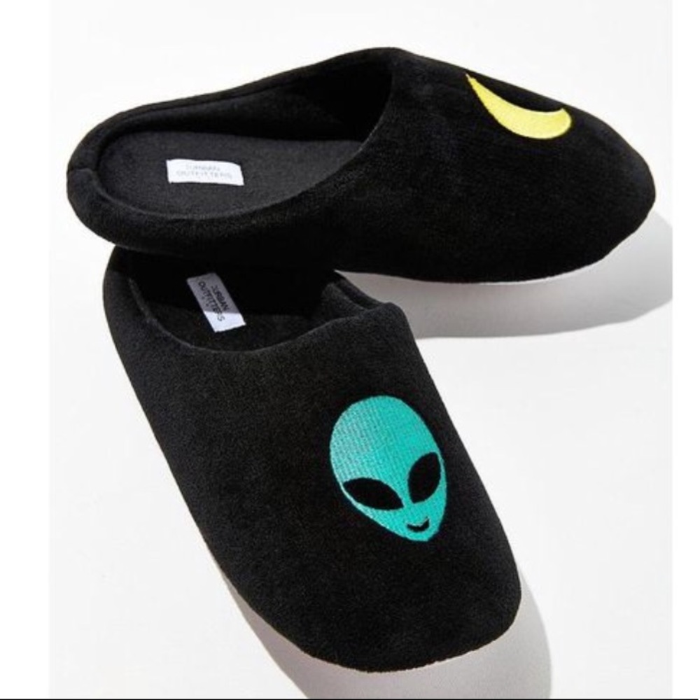 ☼SOLD uo space slippers NWT